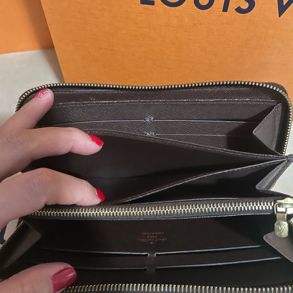 Louis Vuitton Damier Ebene Wallet - Picture 2 of 16